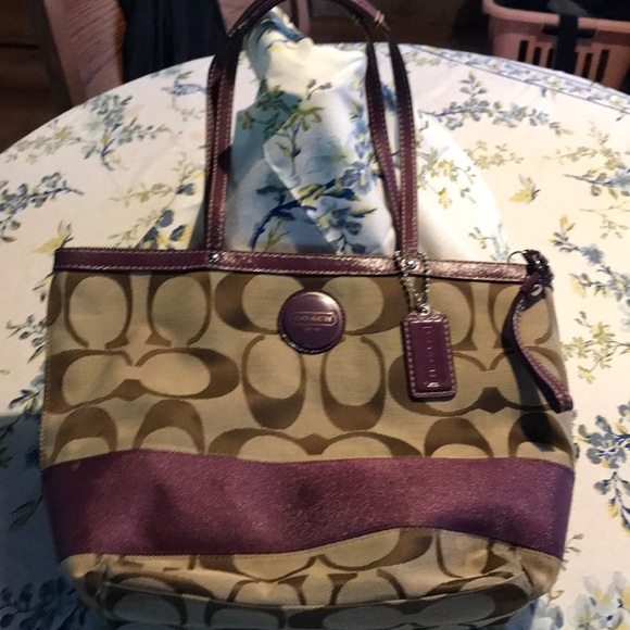 Coach purse - Picture 1 of 3